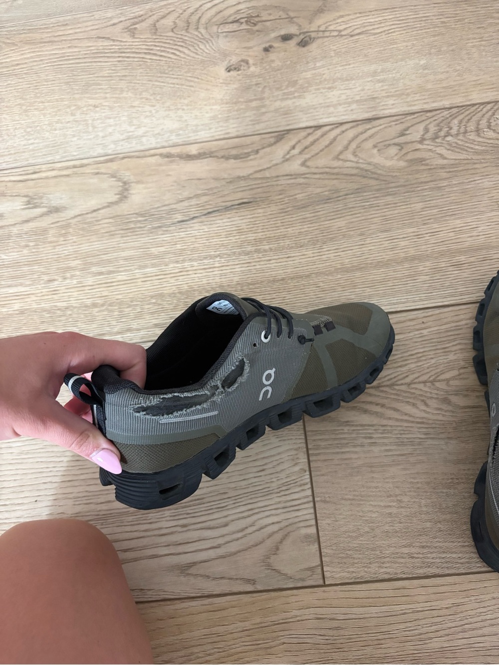 On Cloud Olive Green Women's Lightweight Sneakers - Picture 2 of 7